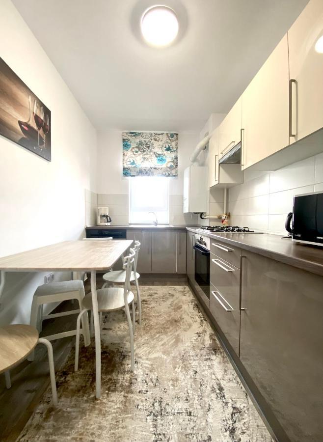 Daria'S Apartment Брашов Екстериор снимка